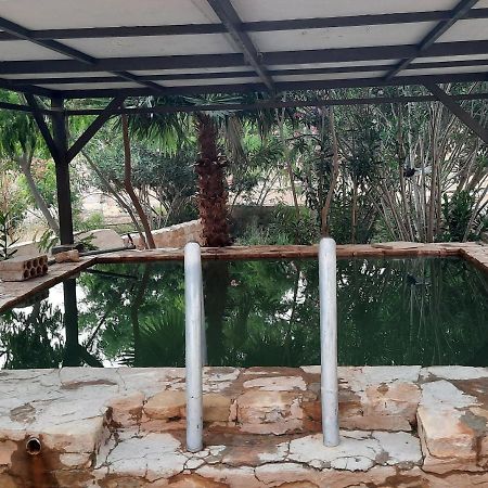Afra Hot Springs Chalets At-Tafilah Экстерьер фото